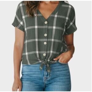 Universal Thread Green Windowpane Print Large Button Front Short Sleeve Top